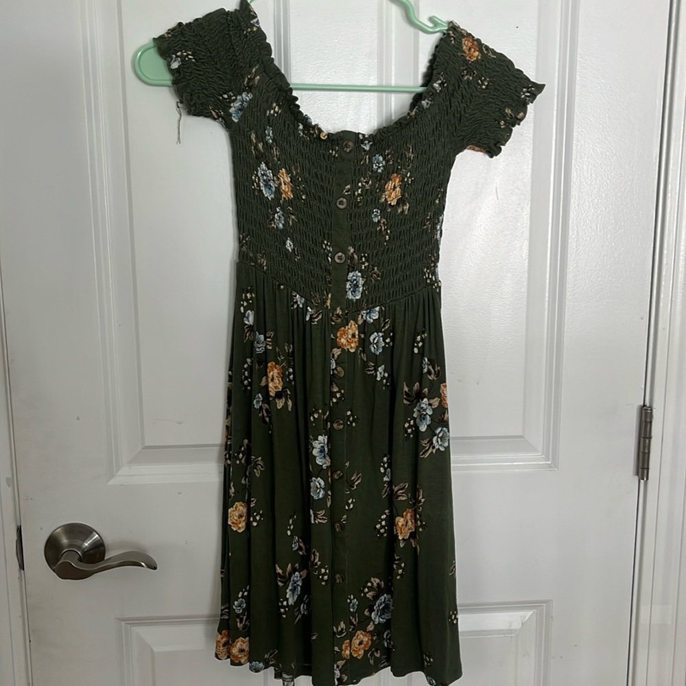 Xhilaration green dress